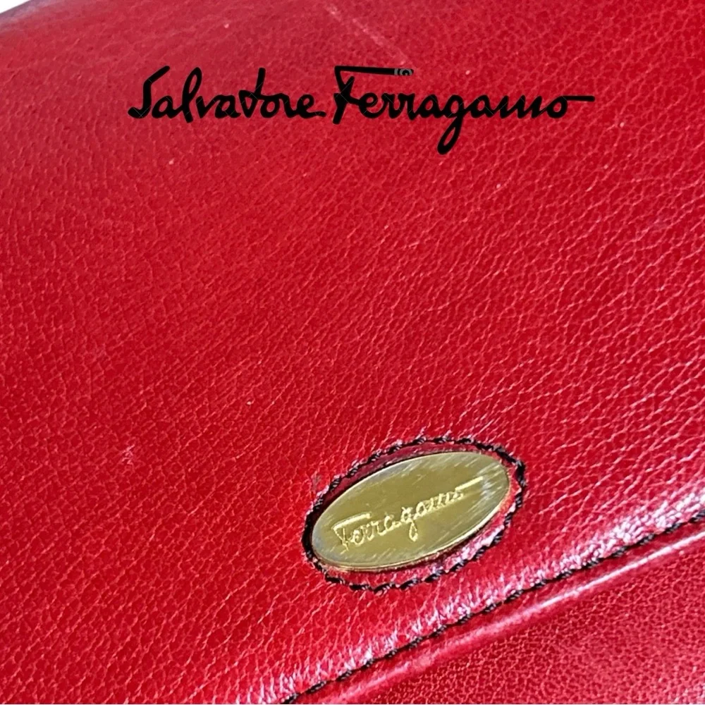 Salvatore‎ Ferragamo Women’s VINTAGE Red Leather Wallet